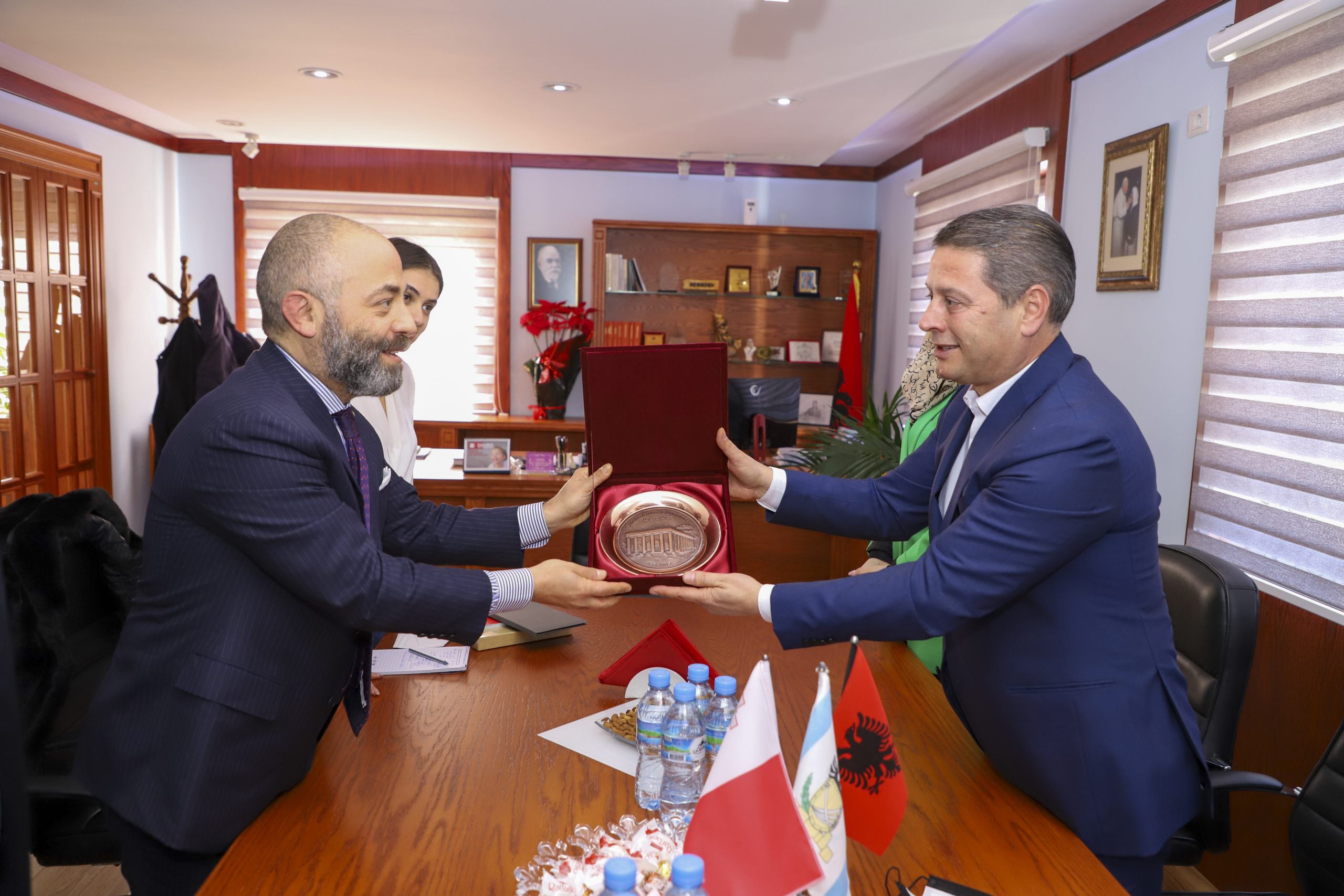 Ambassador Palumbo meets Mayor of Lezhe