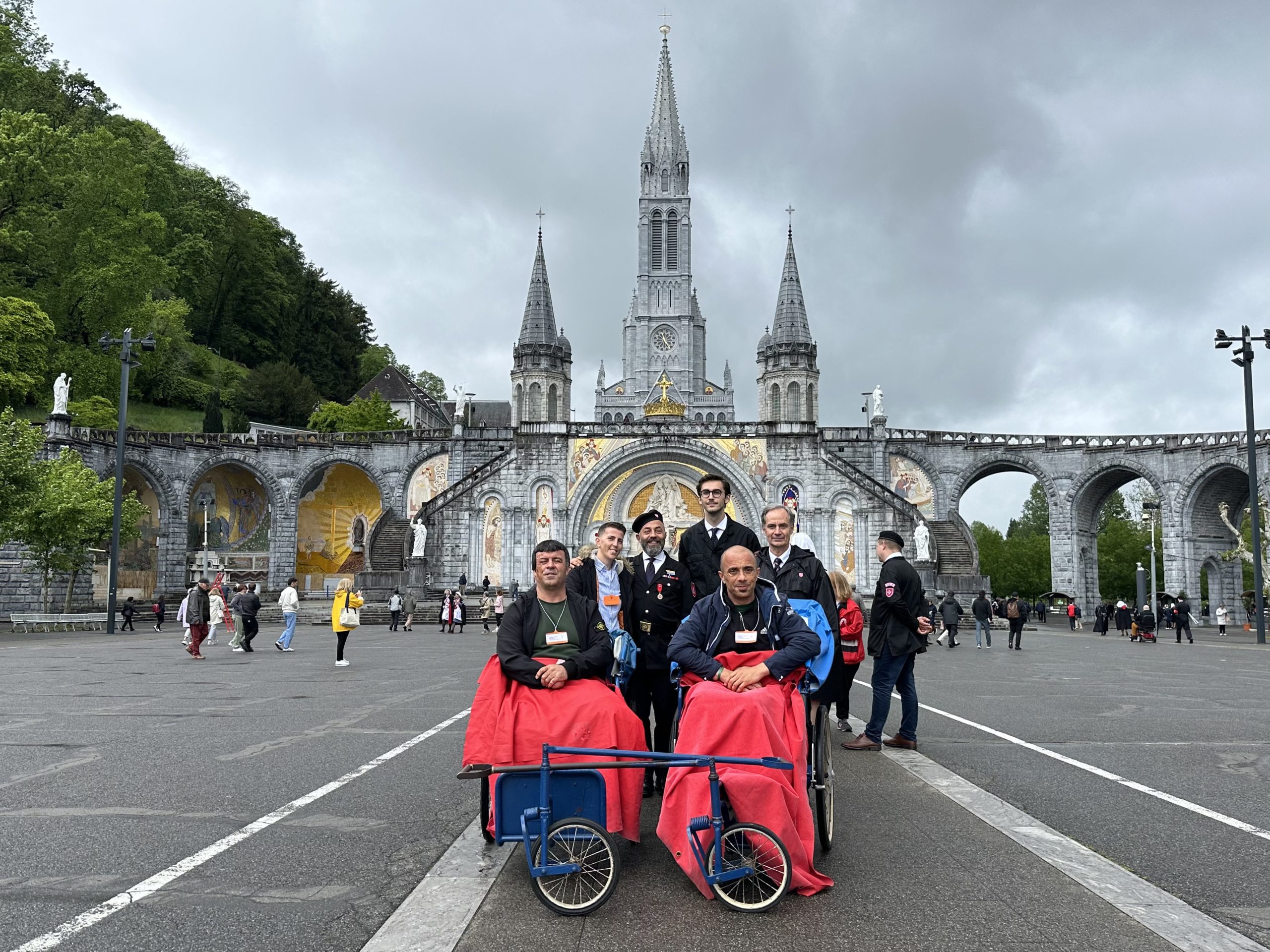 The streets of Lourdes flooded with the Order of Malta’s pilgrims’ uniforms
